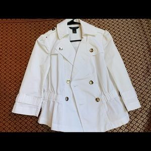 White Black house market size 4 white colors